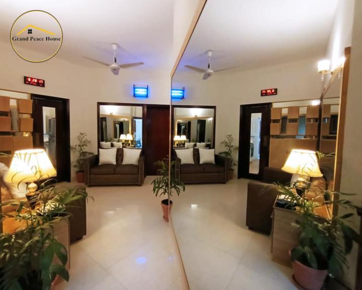 לינה וארוחת בוקר איסלמאבד Grand Peace House II מראה חיצוני תמונה