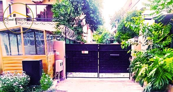 לינה וארוחת בוקר איסלמאבד Grand Peace House II מראה חיצוני תמונה